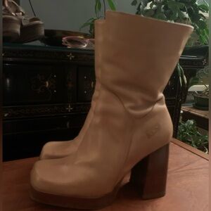 Vintage Candies Tan Leather Boots Size 7 Boho Hippie